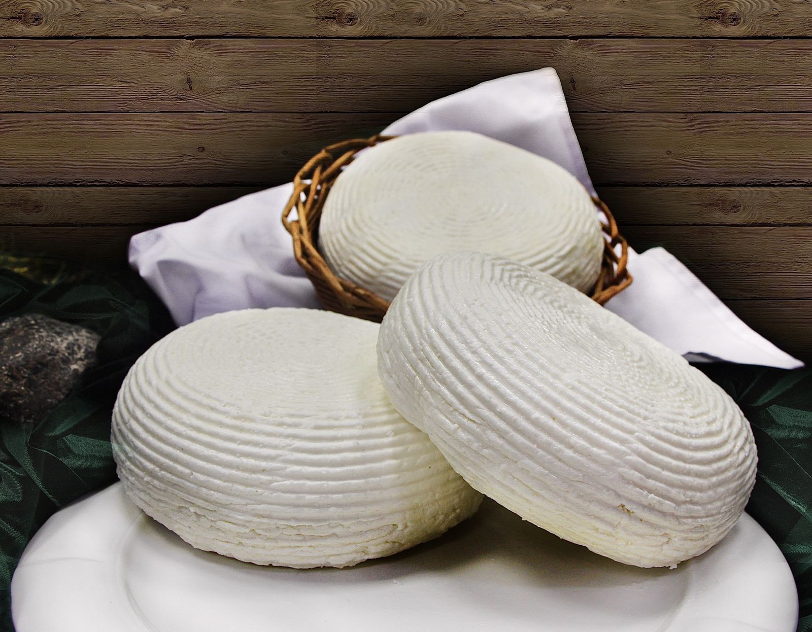 Phô mai “Adygea” mềm từ sữa bò - 1kg2